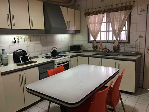 Depto Tipo Casa en Venta de 4 ambientes