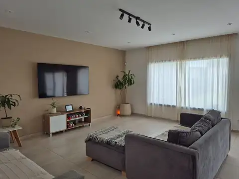 Casa en Venta en Ibarlucea, USD 140.000