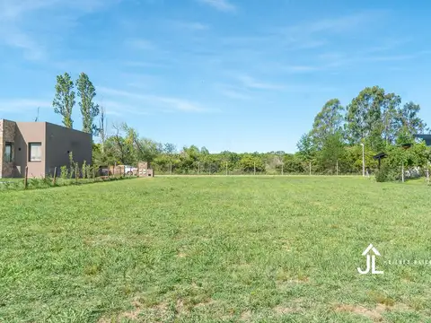 Terreno en Venta 23  mts Frente