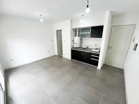 Departamento en Alquiler en Centro, $ 300.000