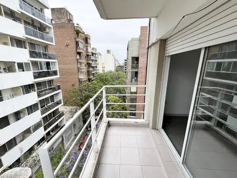 Alquiler Monoambiente con balcón. Montevideo e Italia. Rosario.
