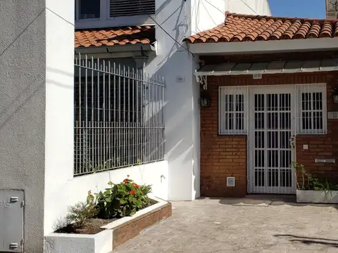 Avda Sucre 1800, Piso pb