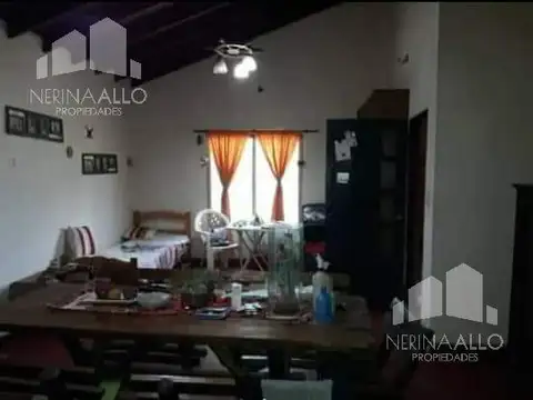 Casa 4 ambientes con 1 baño