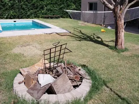 Casa en venta - 3 Dormitorios 3 Baños - Berazategui