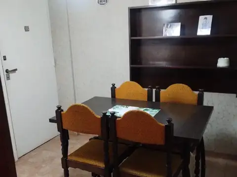 Brown y Sarmiento , Piso 4