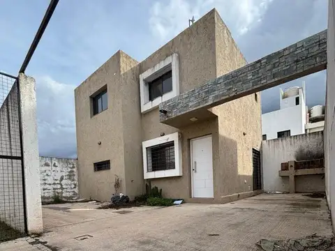 José Benito Cottolengo esq Río Negro 1