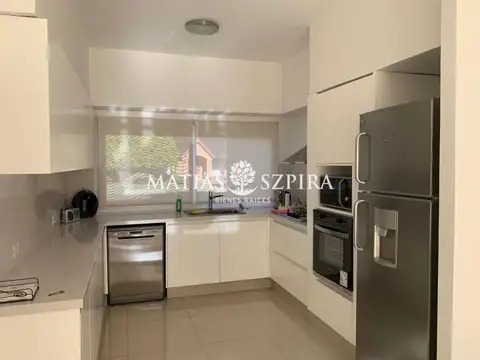 Casa en Venta en San Diego Country Club, $ 0