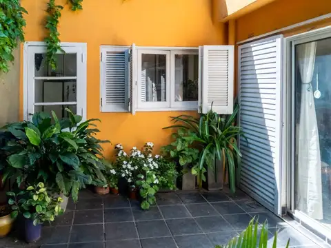 VENTA CASA PASILLO 3 DORMITORIOS C/PATIO PICHINCHA