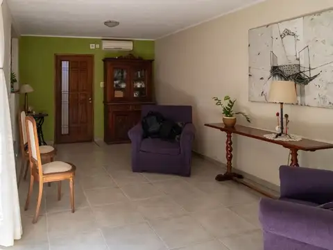 Depto Tipo Casa 4 ambientes con 1 baño