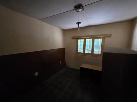 Venta de terreno con construcción mixta, G. Cruz