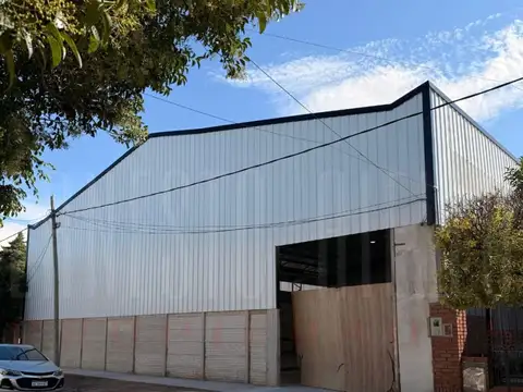Galpon en Alquiler 27  mts Fondo