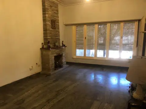 Pastor Obligado e/ Matheu y Pueyrredón