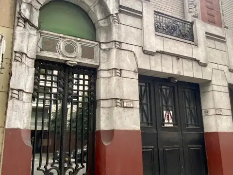 PH 3 Ambientes con dependencia y patio.