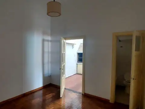 2 Ambientes Tipo Casa Planta Baja Frente Sin Expensas  