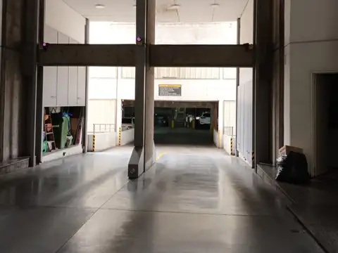 VENTA COCHERA BOULEVARD OROÑO