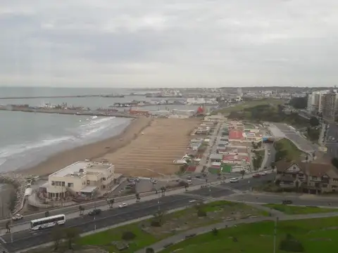 Departamento en Venta con 3 cocheras