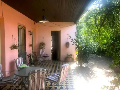 450 m2. Casa con 2 Locales en Capilla del Señor