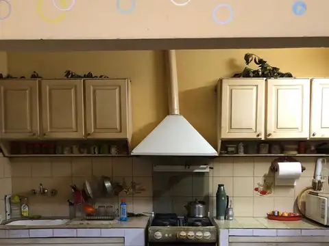 Casa en venta c/ cochera en San José