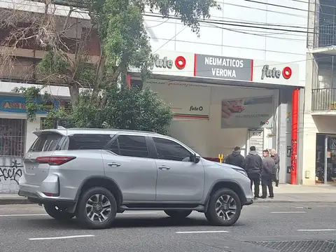 Avenida Rivadavia 4300