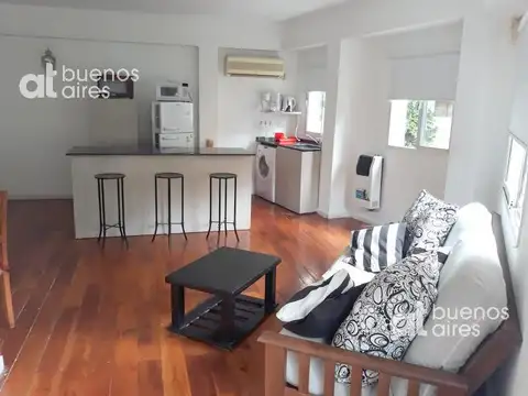 Mansilla al 2700 entre Jean Jaures y Ecuador