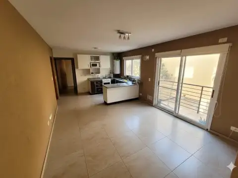 VENTA Moderno y luminoso departamento de 2 ambientes con balcón.APTO CREDITO.
