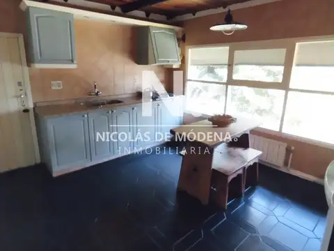 Casa 4 ambientes con 4 baños