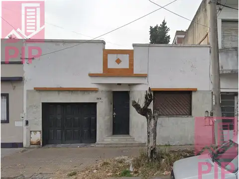 CASA DE 3 AMBIENTES EN VENTA SOBRE LOTE 8.66 X 25.98 