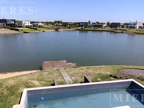 Casa en Alquiler Temporal en San Sebastian, USD 4.500