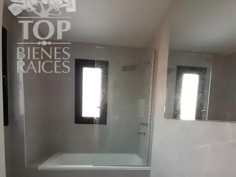 Casa 3 ambientes con 3 baños