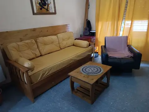 VENTA CASA 3 AMB BERAZATEGUI CON JARDIN Y COCHERA