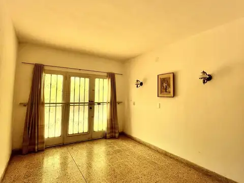 Casa en Venta en Barrio Industrial, USD 80.000