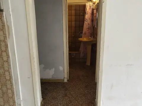 Avenida Eva Perón 900