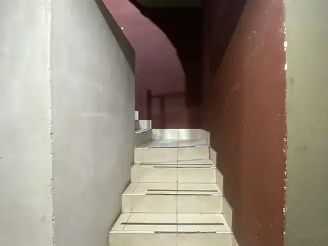 Depto Tipo Casa 2 ambientes con 1 baño