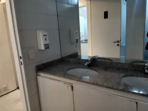 Oficina en Alquiler 50 años