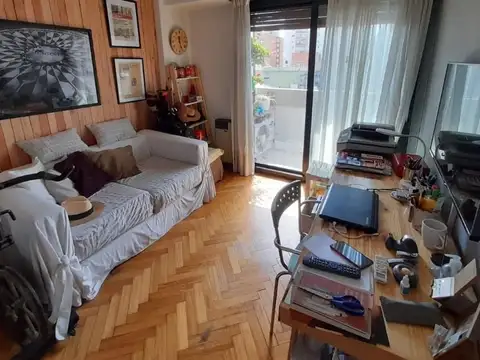 Semipiso 4 ambientes c/dependencia de serv - Quilmes Centro