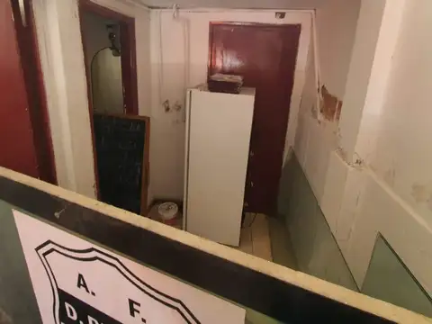 Local en Venta Via Pública