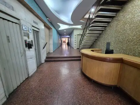 RESERVADO    Oportunidad Inversion a Refaccionar Apto Vivienda U Oficina
