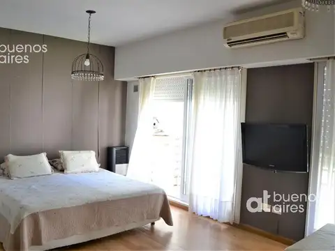 Julián Alvarez al 1900, esquina Soler.