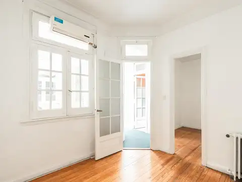 Oficina 4 ambientes con 1 baño