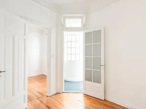 Oficina en Alquiler en Retiro, $ 700.000