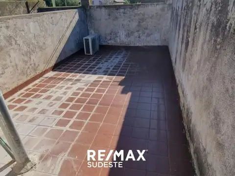 Depto Tipo Casa 2 ambientes con 1 baño