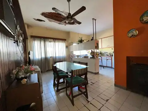Depto Tipo Casa en Venta de 4 ambientes