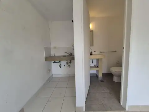 Oficina Comercial  2 amb. Alquiler en Tigre Centro