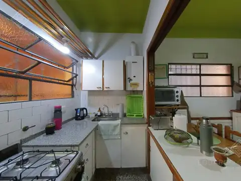 Excelente casa de corte antiguo reciclada a nuevo 