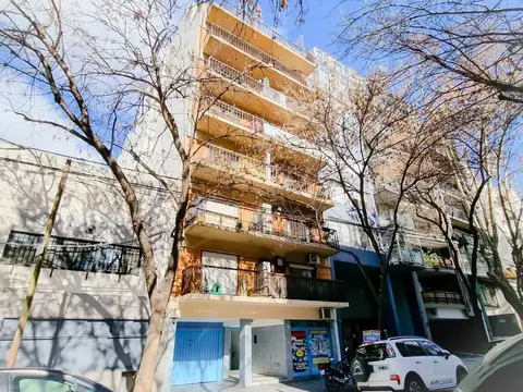 ALQUILER – MONOAMBIENTE RECICLADO – APTO PROFESIONAL – COCHERA OPCIONAL – BAJAS EXPENSAS – BELGRANO