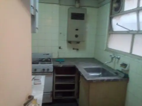 2 AMBIENTES CON BALCON AL FRENTE