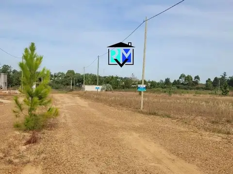 Excelente zona Villa Adela,todos los servicios.