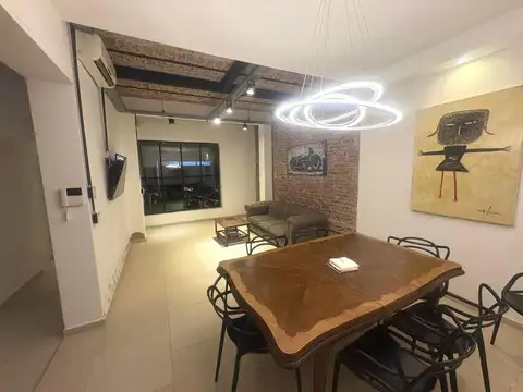 Casa 6 ambientes con 4 baños