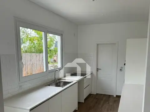 Casa en Venta en Vila Marina, USD 295.000