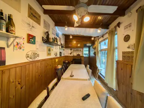 CASA EN VENTA GONNET 4 HABITACIONES PILETA